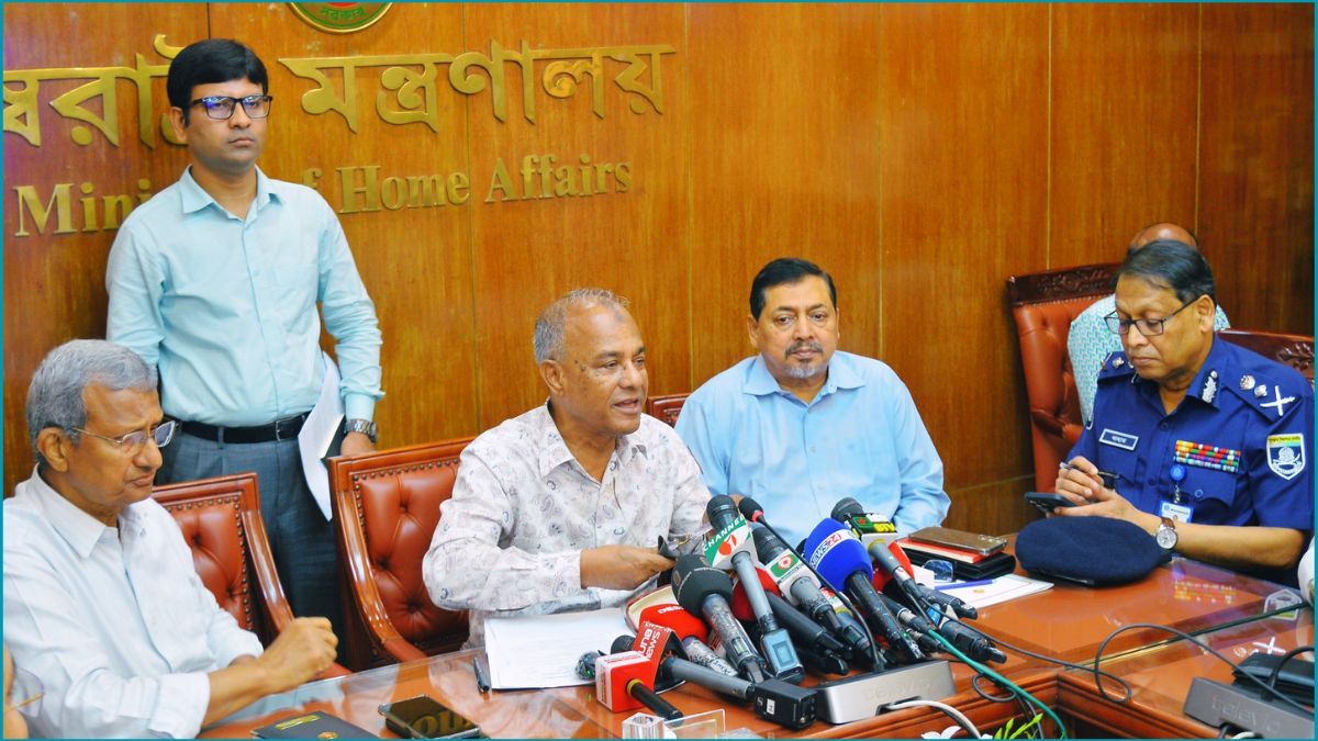 bangladesherkhabor-Home-Affairs-Advisor-Jahangir-Alam-Chowdhury-68e21da6b0728